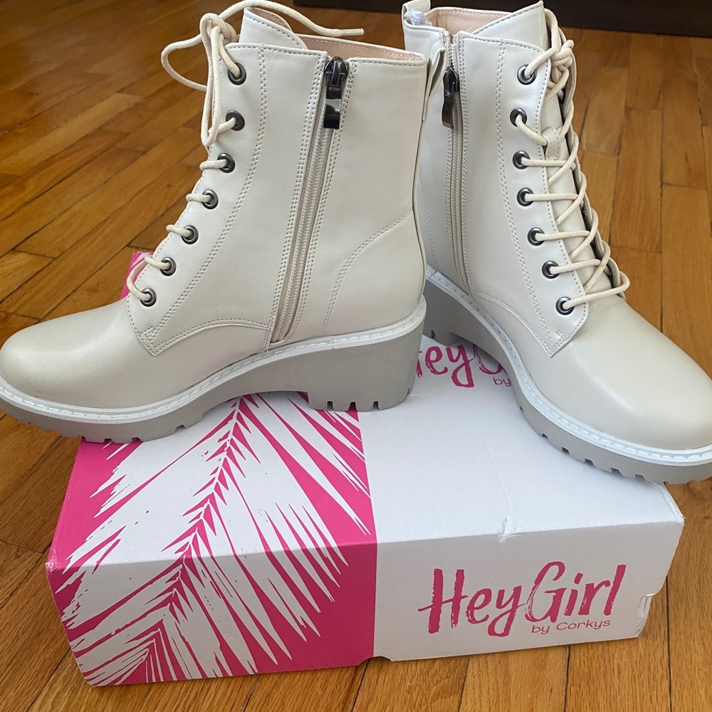 Corky’s Cream boots